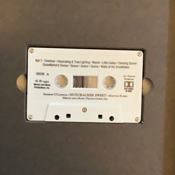 Dessert Cookbook & Music of the Nutcracker Ballet - Picture 4 of 10